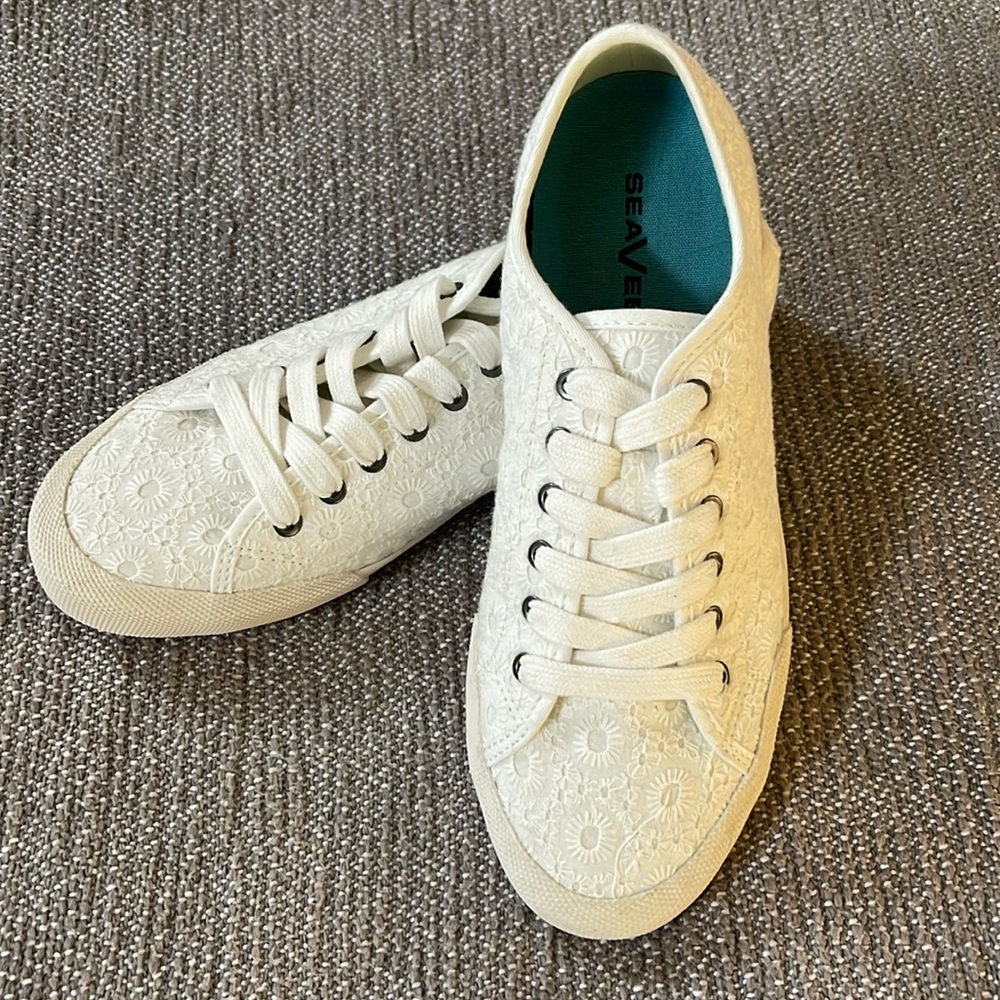 Seavees sneakers - new